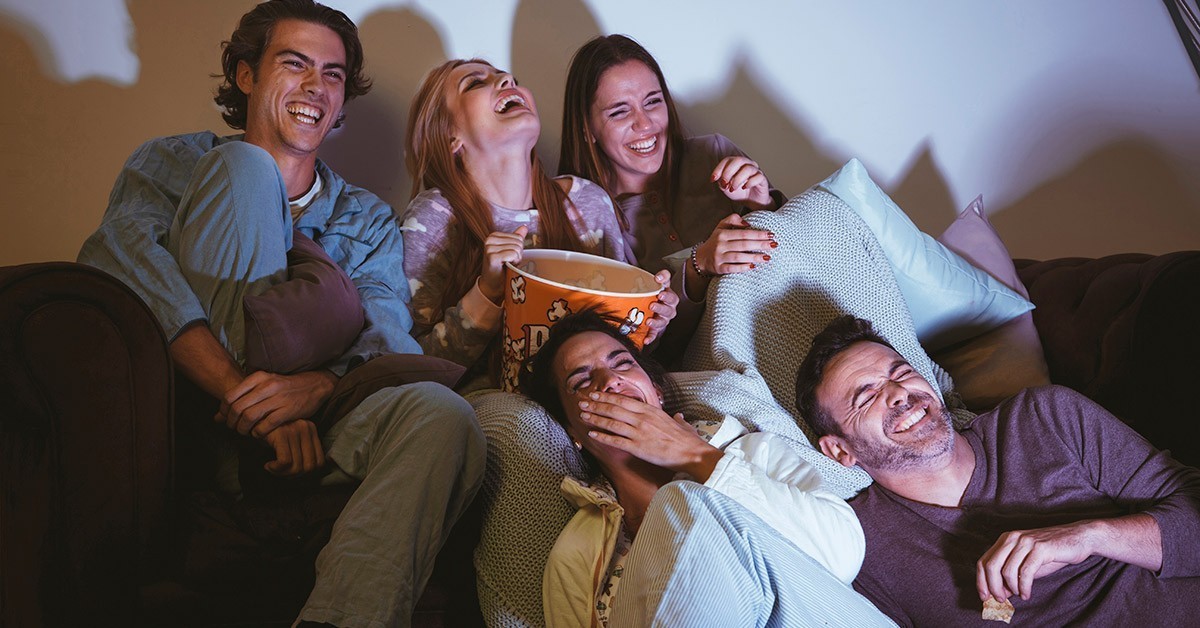 3 Planes en Amor y Amistad para compartir con amigos en casa